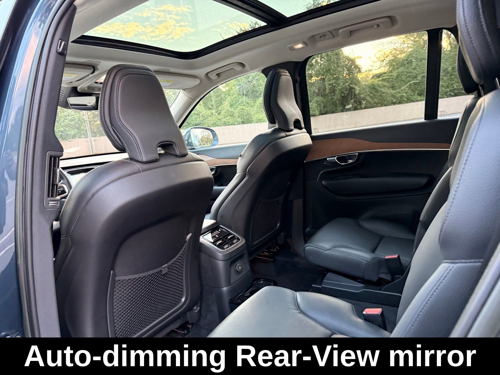 Used 2023 Volvo XC90 T8 Plus image 19