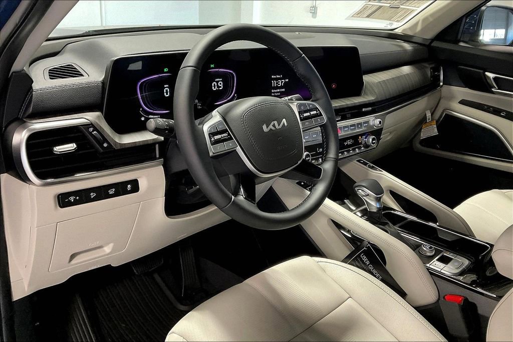 New 2025 Kia Telluride EX image 28