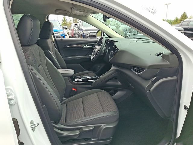Certified 2022 Buick Envision Preferred FWD image 25