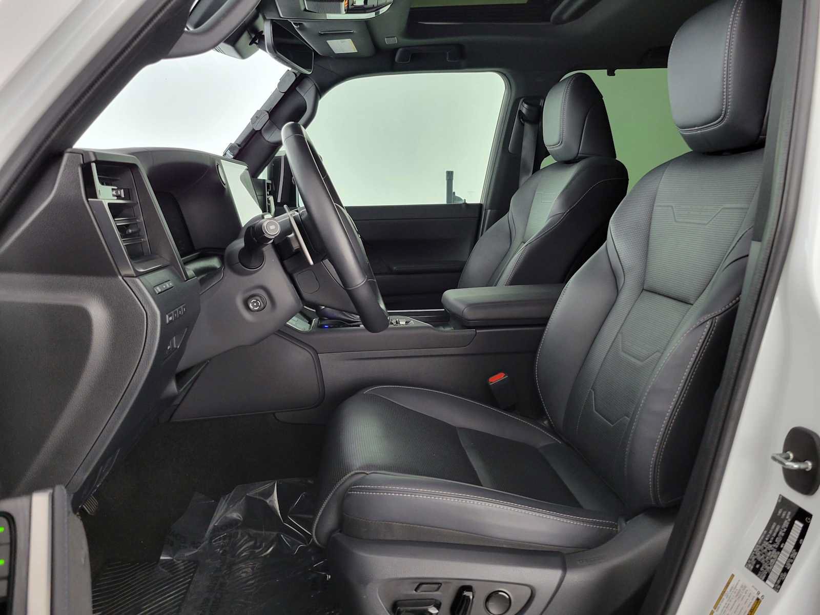 Used 2024 Lexus GX 550 w/ Accessory Package (Z1) AWD/4WD image 24