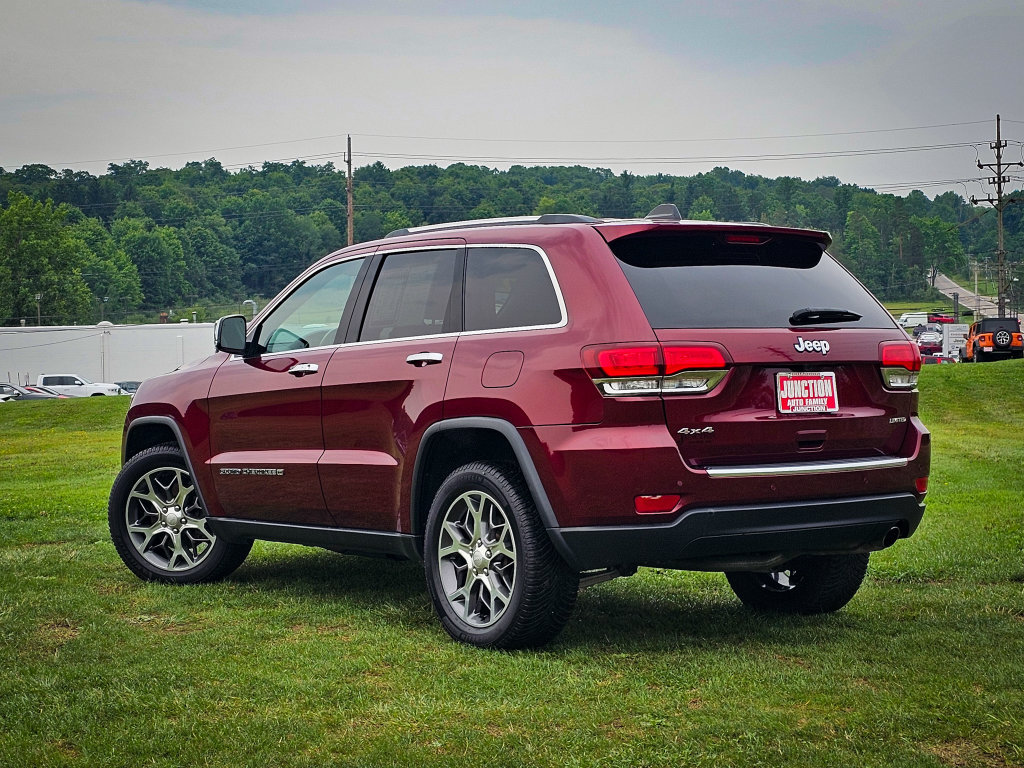 Used 2022 Jeep Grand Cherokee Limited w/ Tech Group AWD/4WD image 6