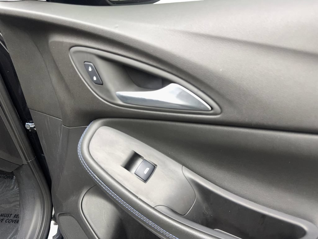 Used 2025 Buick Encore GX Sport Touring w/ Comfort Package FWD image 49