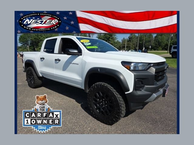 Used 2024 Chevrolet Colorado Trail Boss w/ Technology Package AWD/4WD image 1