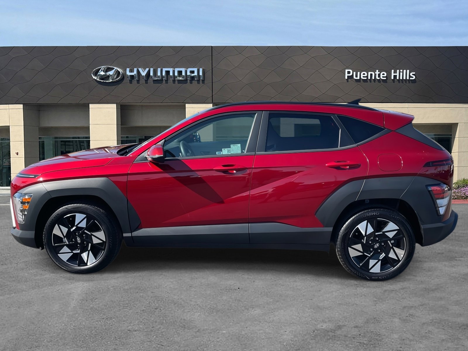 Certified 2025 Hyundai Kona SEL image 3