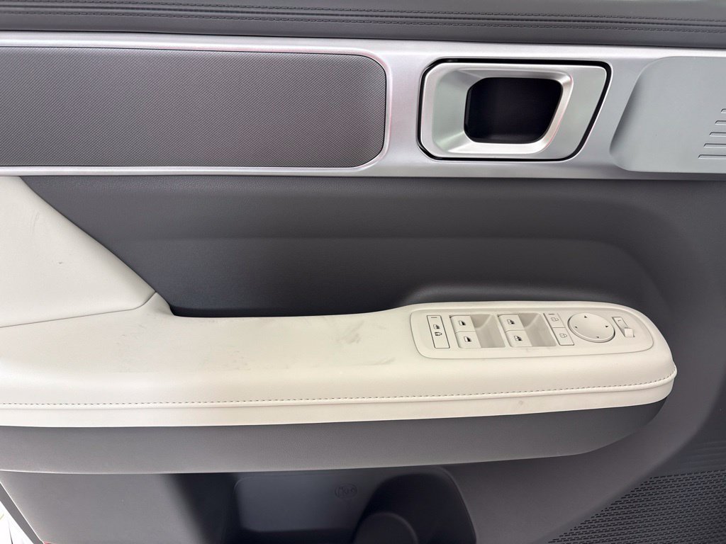 New 2027 Hyundai Santa Fe SEL FWD image 17
