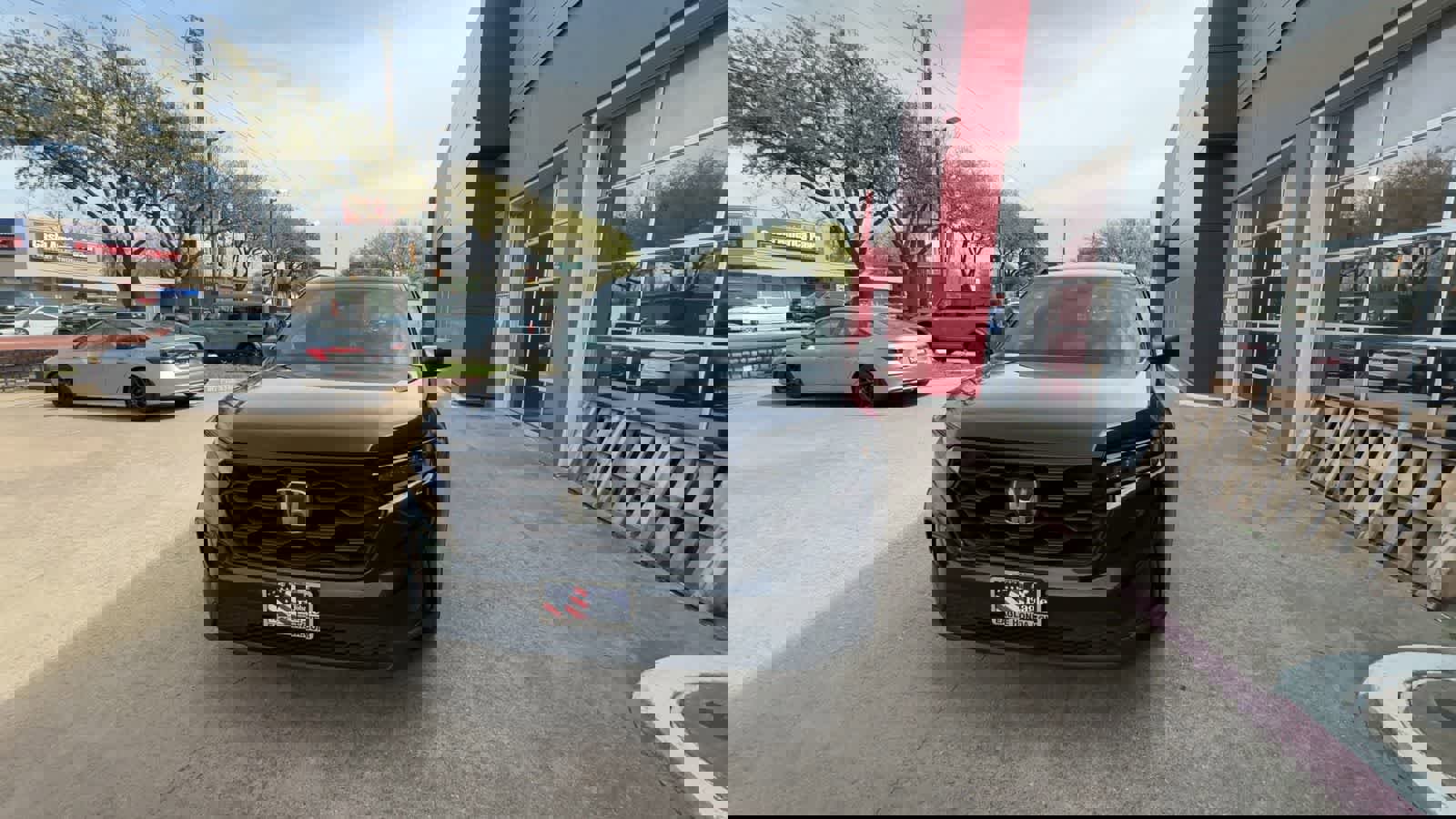 Used 2023 Honda Pilot Sport image 3