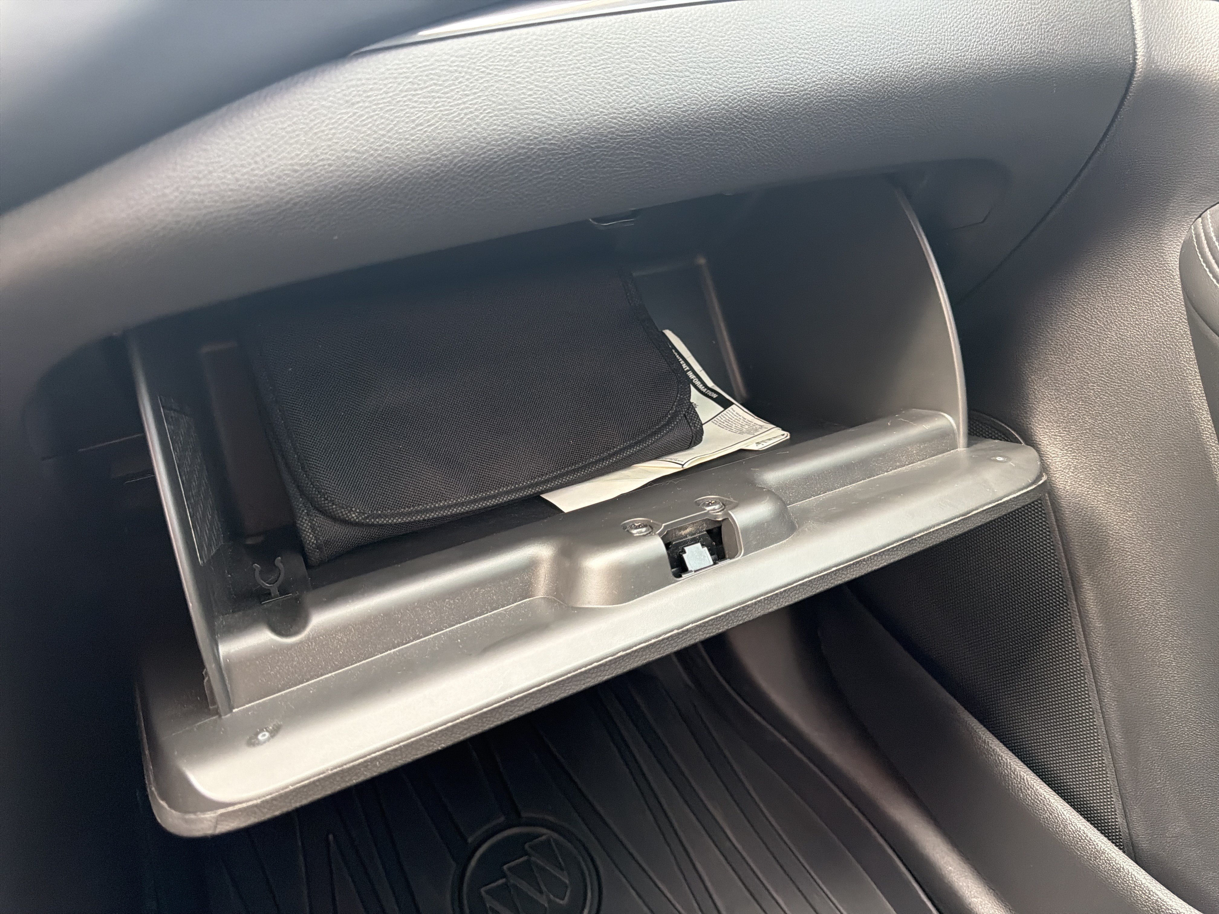 Used 2021 Buick Encore Preferred w/ Safety Package FWD image 22