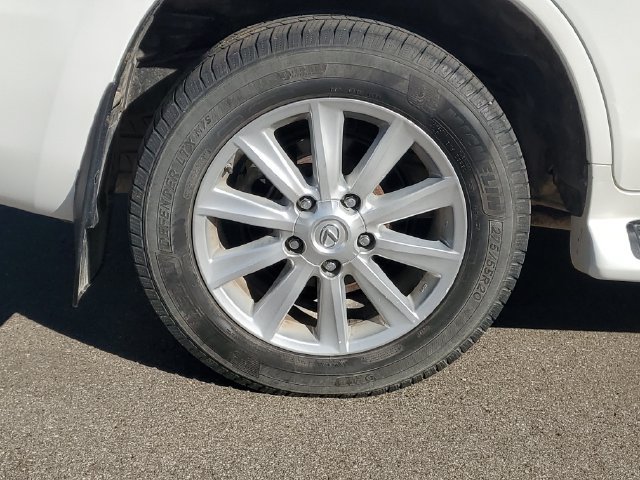 Used 2011 Lexus LX 570 4WD image 5