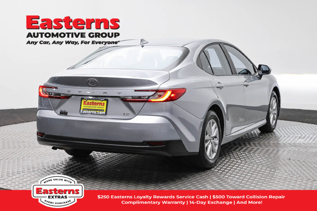 Used 2025 Toyota Camry LE w/ Convenience Package FWD image 6