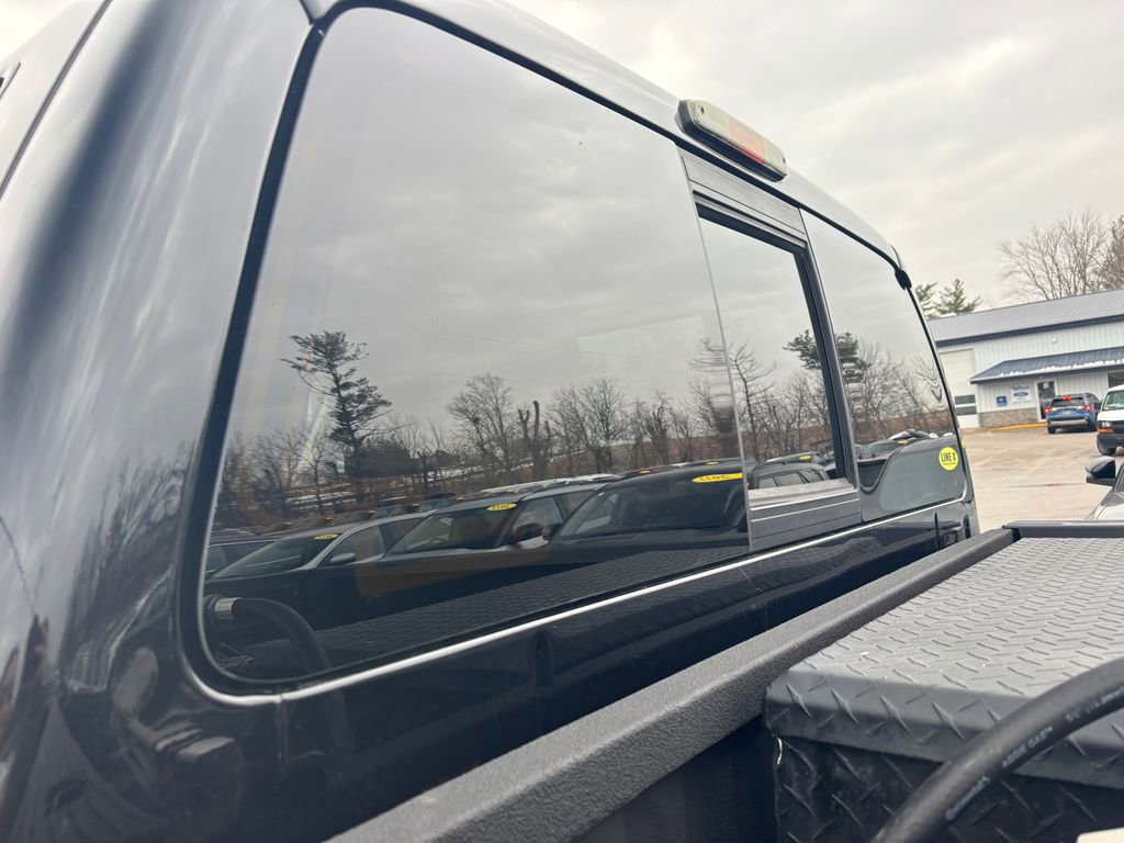 Used 2016 Ford F350 Lariat w/ Chrome Package image 12