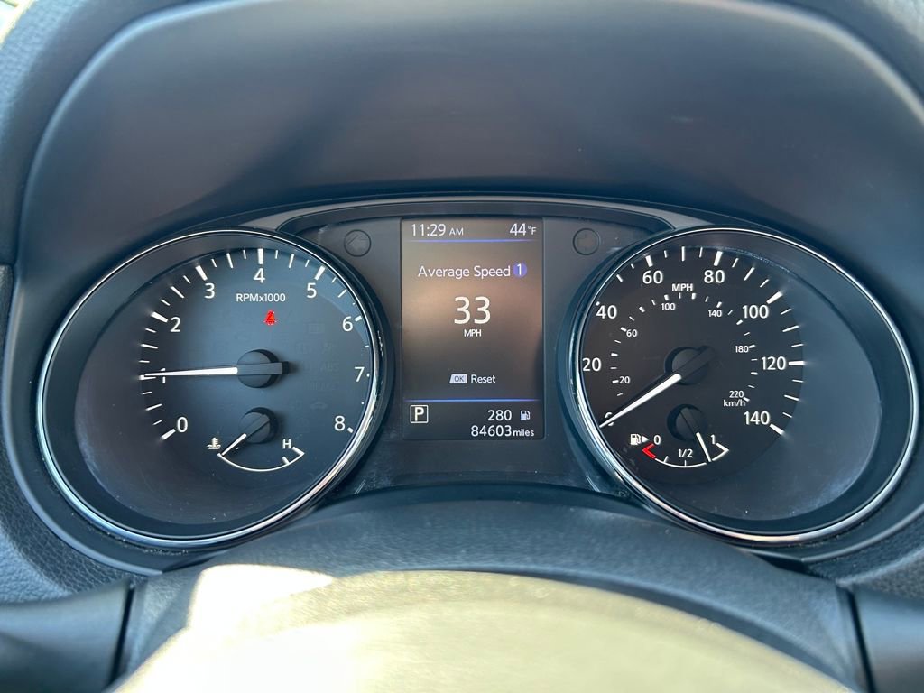 Used 2019 Nissan Rogue SV image 11