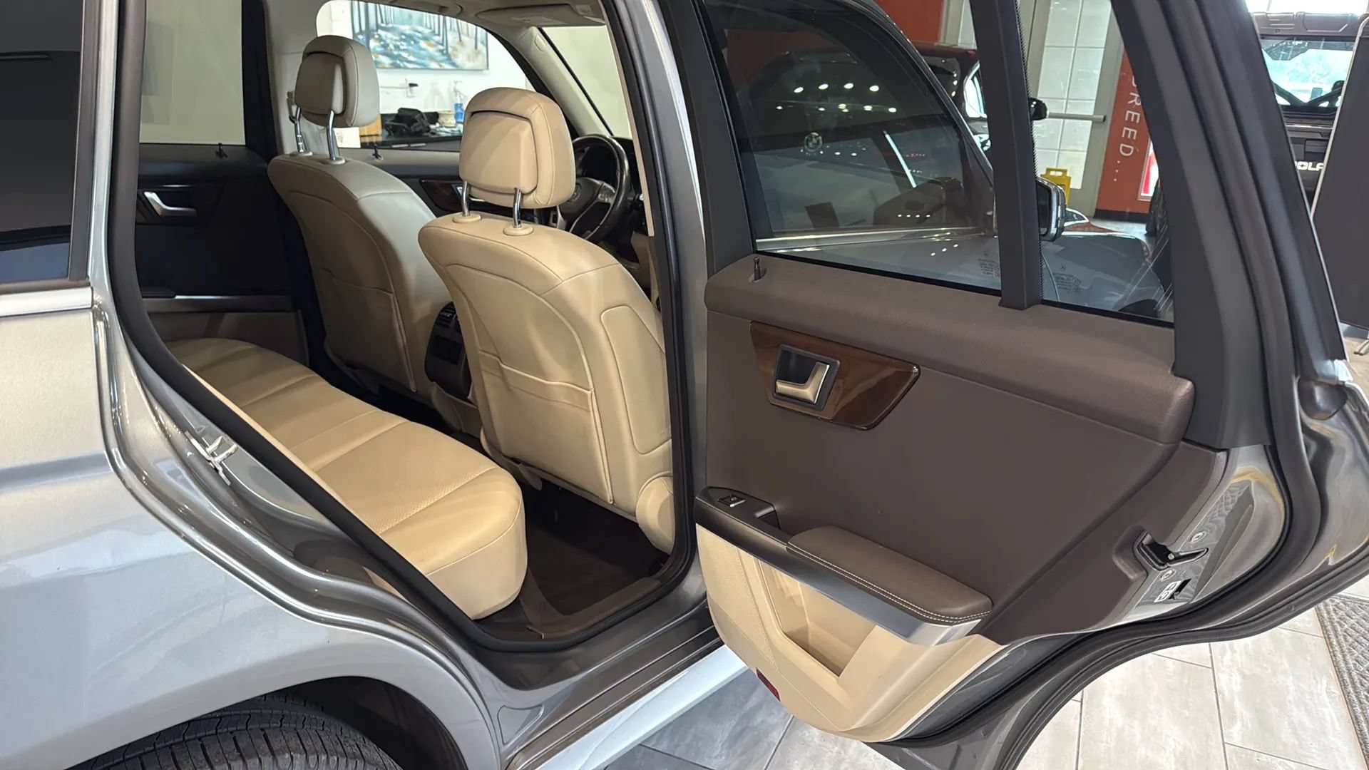 Used 2014 Mercedes-Benz GLK 350 2WD image 38