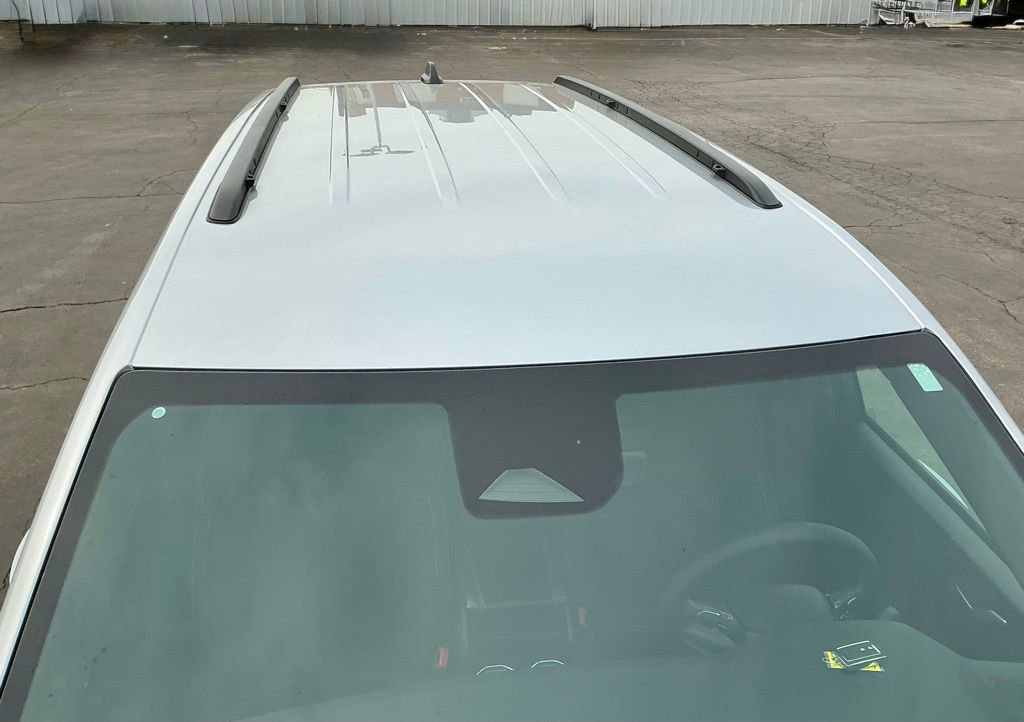 Used 2025 Jeep Grand Cherokee L Laredo RWD image 12