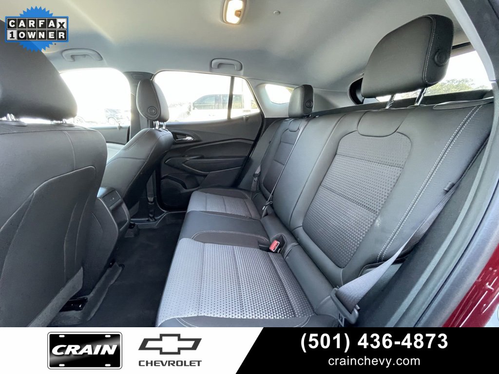 Used 2025 Chevrolet Trax LT w/ LT Convenience Package image 26