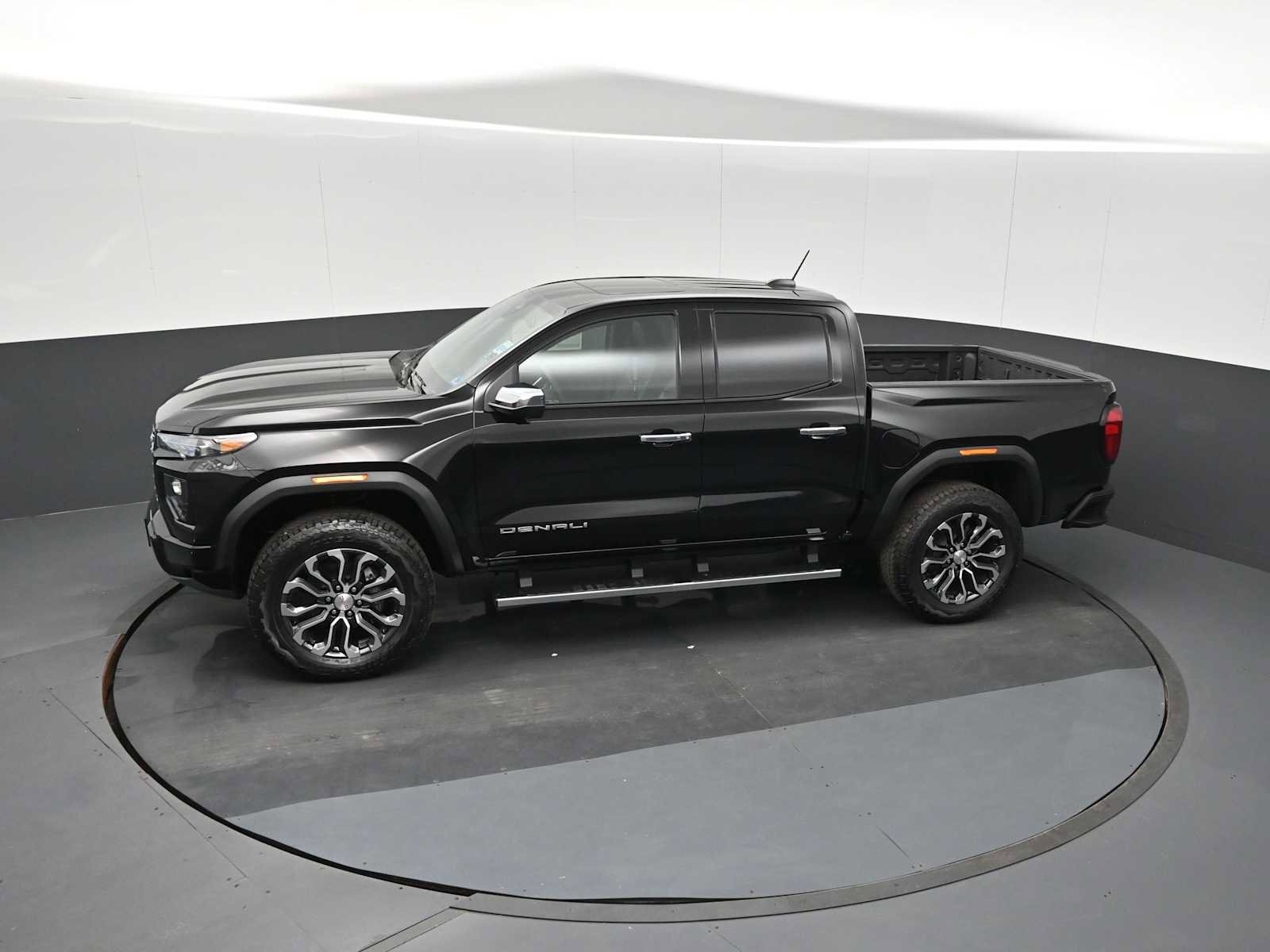 New 2026 GMC Canyon Denali AWD/4WD image 31