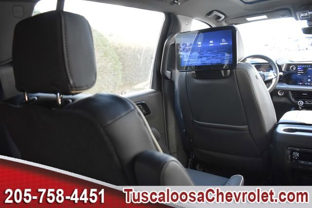 New 2026 Chevrolet Suburban Premier image 24