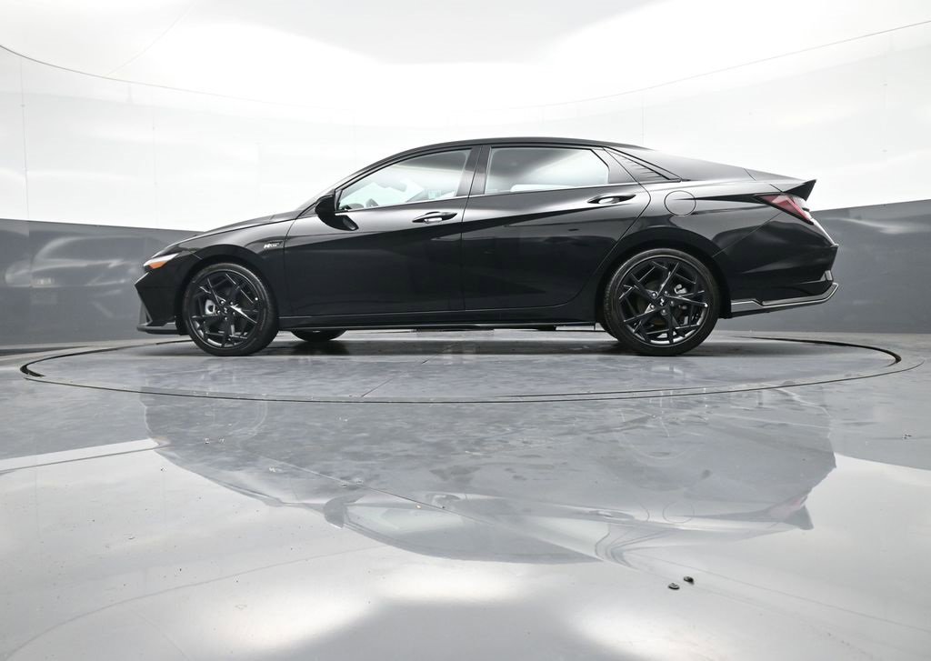 Used 2025 Hyundai Elantra N Line image 32