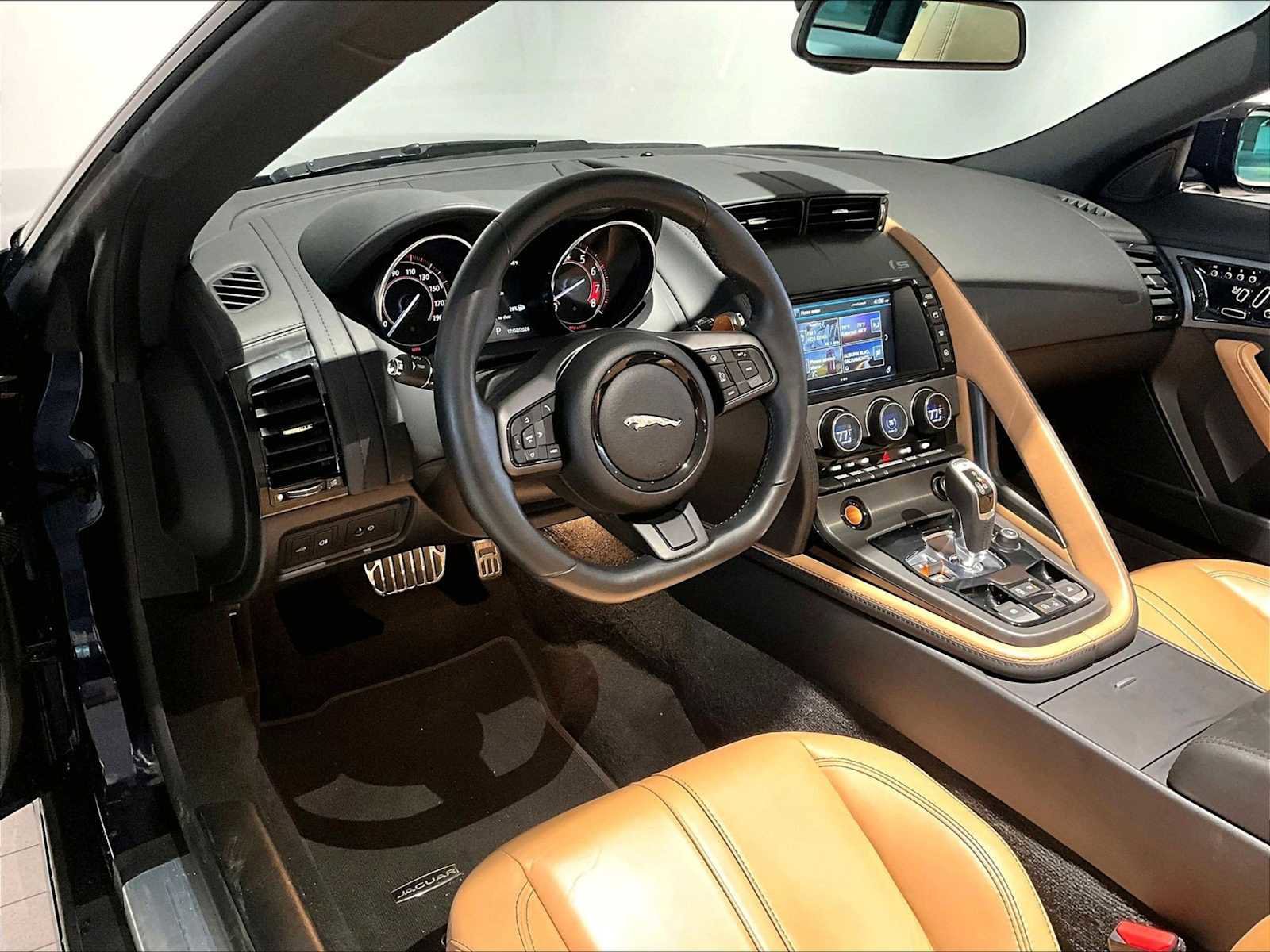 Used 2016 Jaguar F-TYPE S image 7