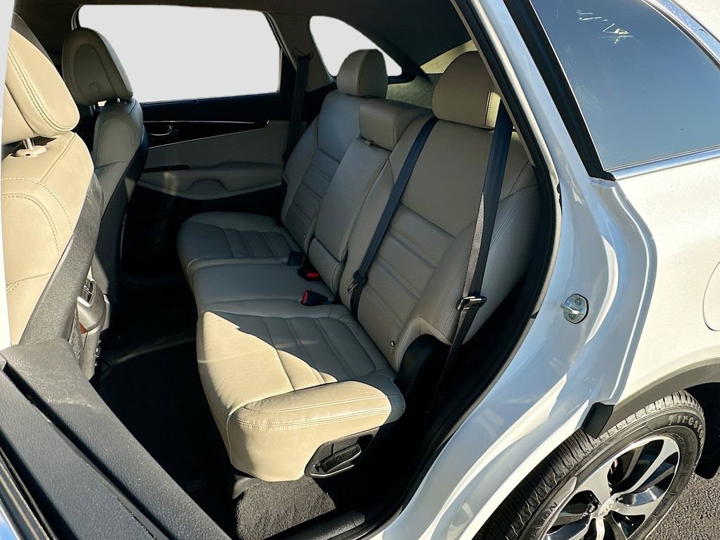 Used 2016 Kia Sorento EX w/ EX Premium Package image 23
