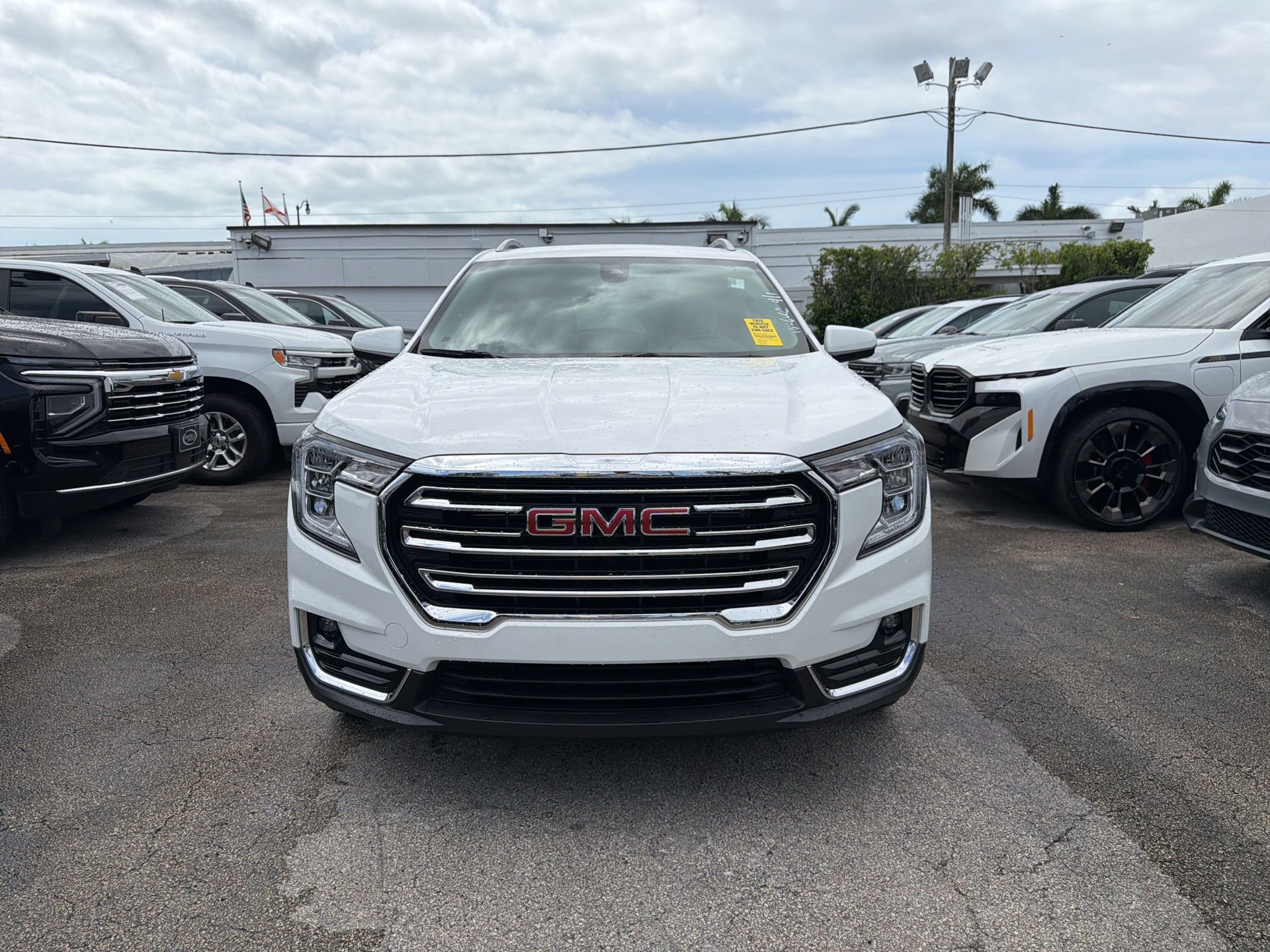 Used 2023 GMC Terrain SLT w/ LPO, Floor Liner Package image 2