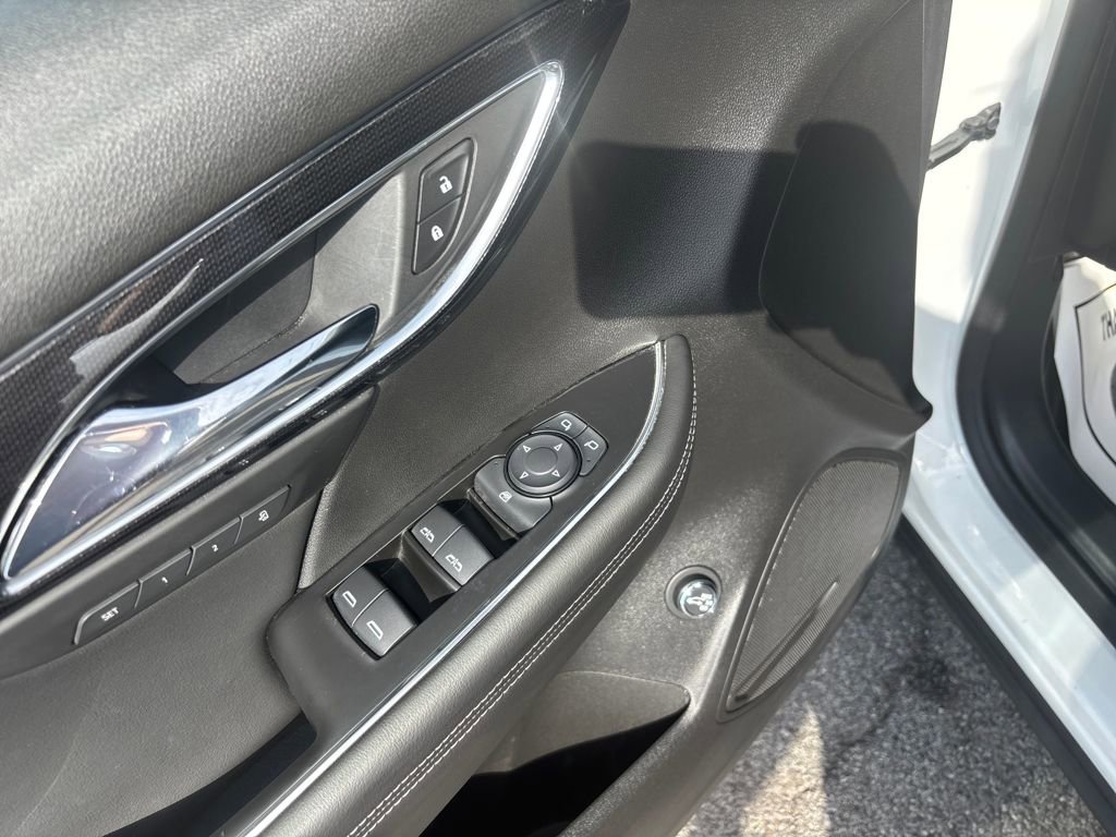 Used 2023 Buick Envision Essence image 15