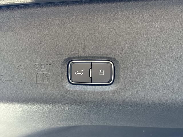 New 2026 Lincoln Navigator L Reserve w/ Jet Appearance Package AWD/4WD image 13