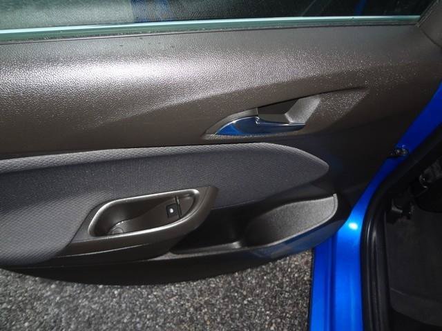 Used 2018 Chevrolet Cruze LT FWD image 12