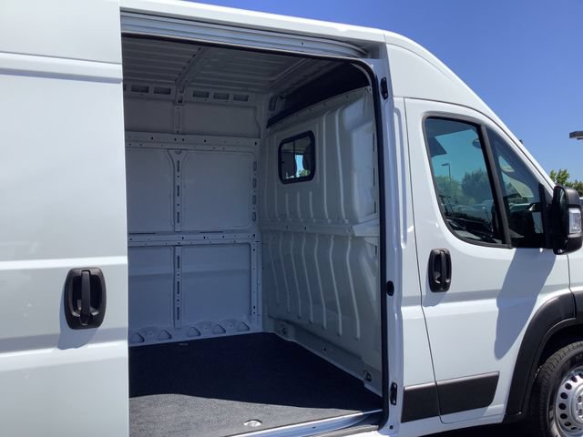 Used 2025 RAM ProMaster 2500 w/ Convenience Group FWD image 25