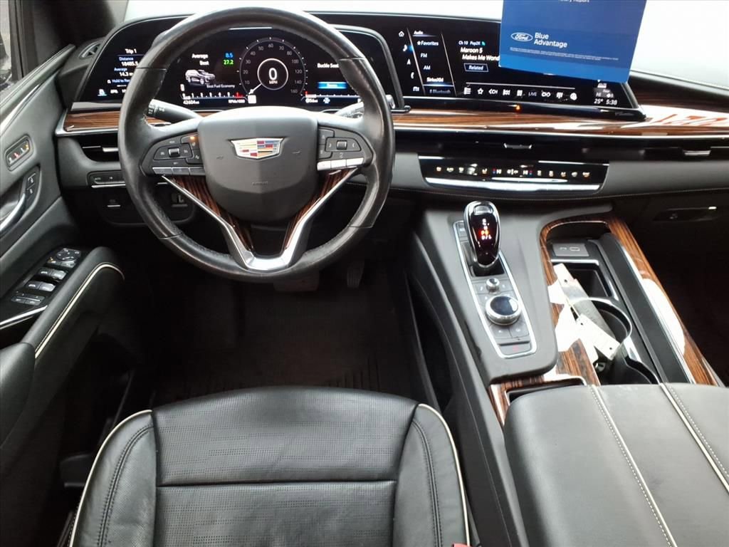 Used 2021 Cadillac Escalade Premium Luxury image 9