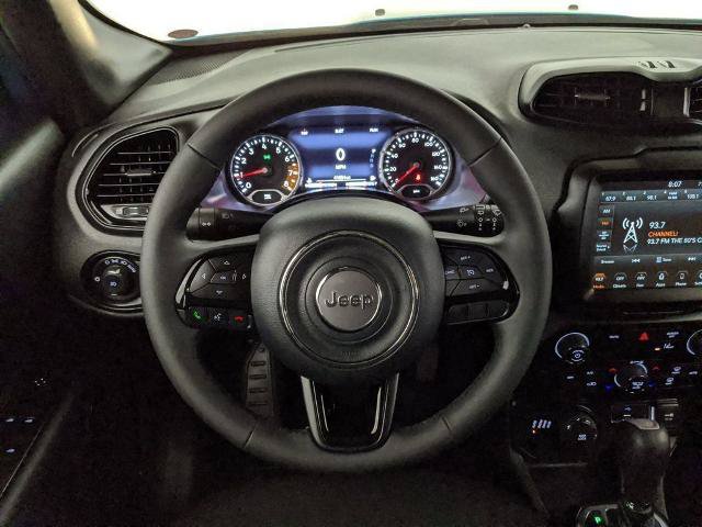 Used 2022 Jeep Renegade Altitude w/ Sun/Sound Group AWD/4WD image 13