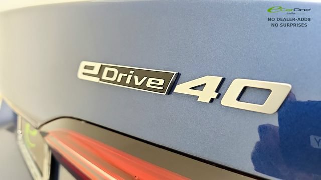 Used 2025 BMW i5 eDrive40i RWD image 34