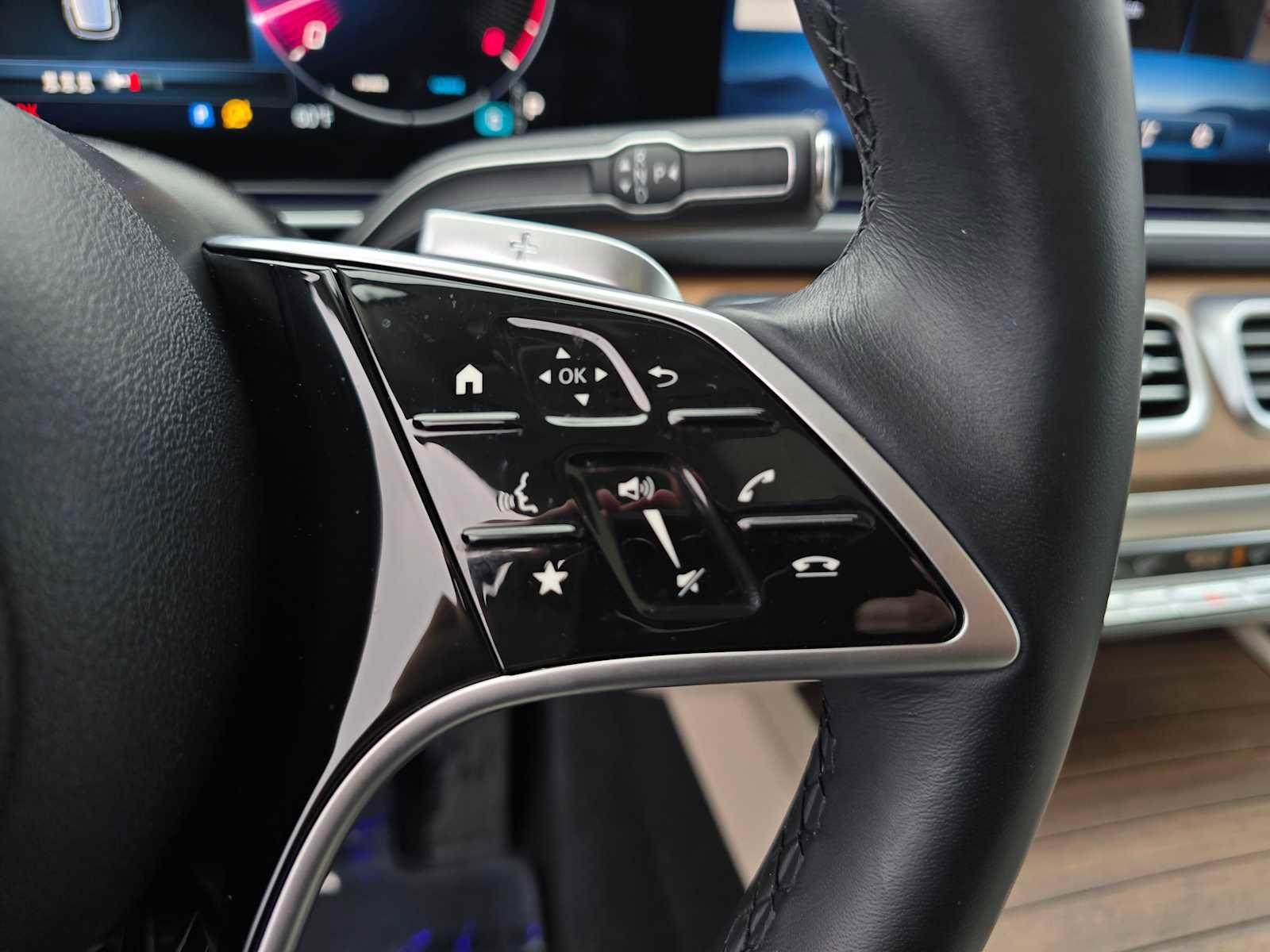 Used 2024 Mercedes-Benz GLE 450 4MATIC image 26