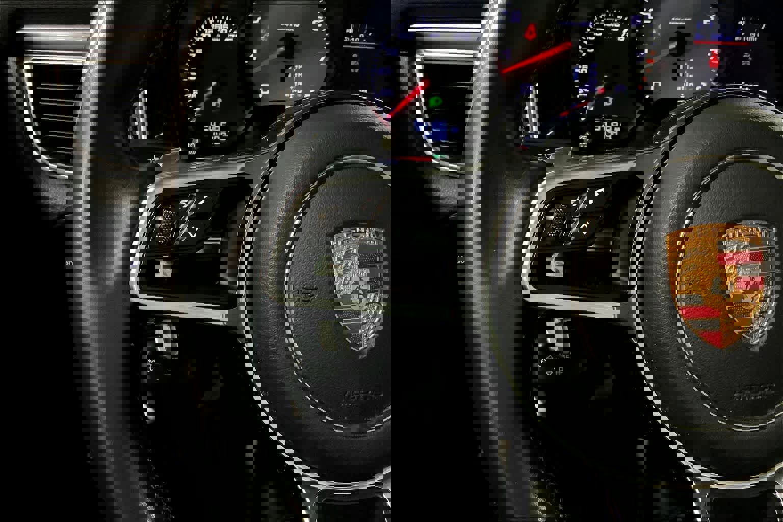 Used 2016 Porsche Macan S image 22