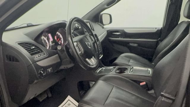 Used 2017 Dodge Grand Caravan GT FWD image 33