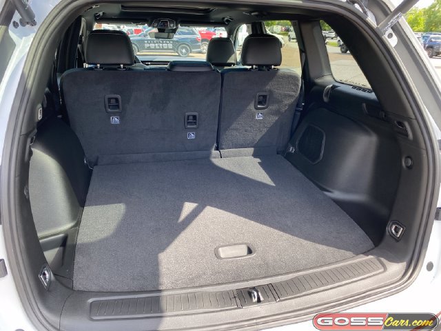 New 2026 Jeep Grand Cherokee Limited w/ Limited Altitude Package AWD/4WD image 9