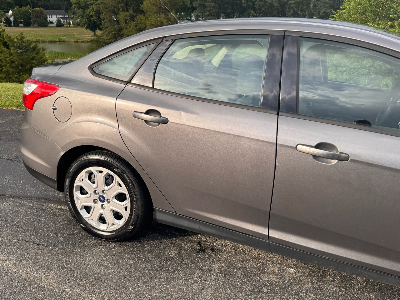 Used 2012 Ford Focus SE image 28