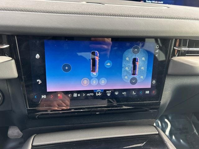 Used 2025 Lincoln Navigator Reserve AWD/4WD image 28