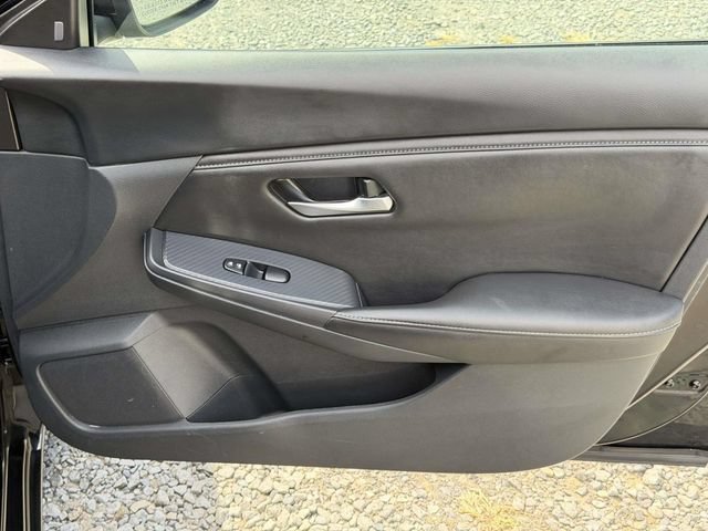 Used 2024 Nissan Sentra SV FWD image 10