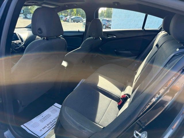 Used 2017 Chevrolet Cruze LT FWD image 15
