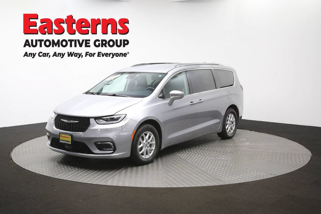 Used 2021 Chrysler Pacifica Touring-L FWD image 58