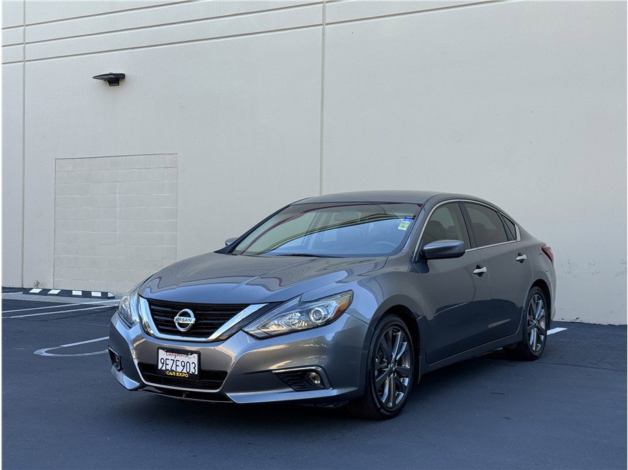 Used 2018 Nissan Altima 2.5 SR w/ SR Special Edition FWD image 1