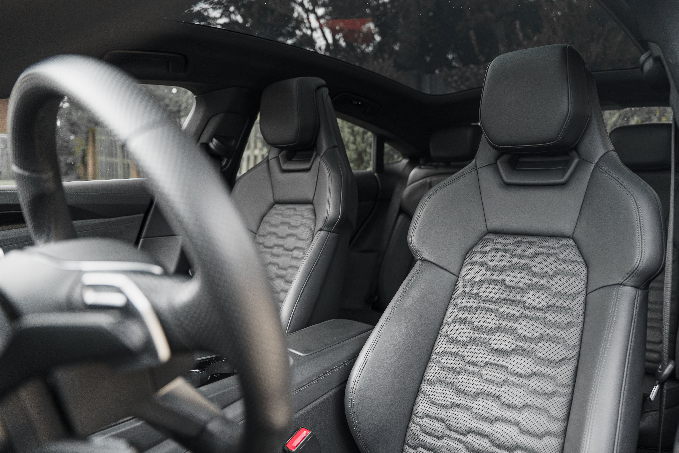 Certified 2023 Audi e-tron GT Premium Plus AWD/4WD image 18