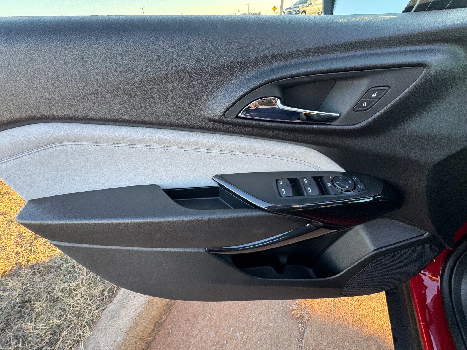 New 2026 Chevrolet Trax LT w/ Driver Confidence Package image 12