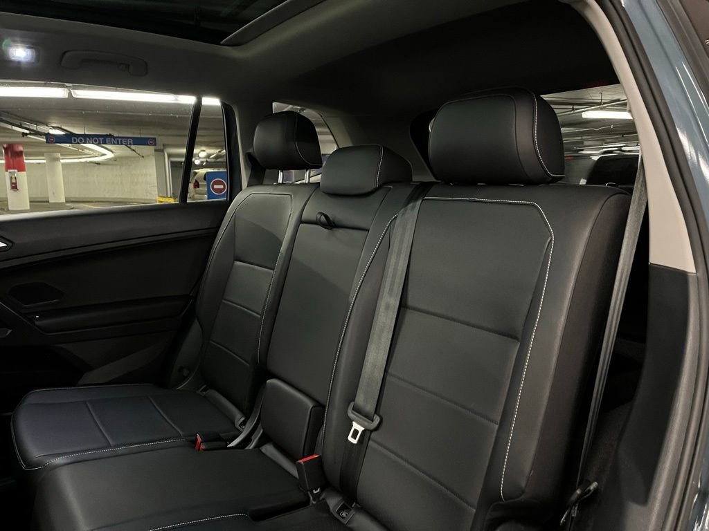 Certified 2021 Volkswagen Tiguan SE w/ Panoramic Sunroof Package image 21