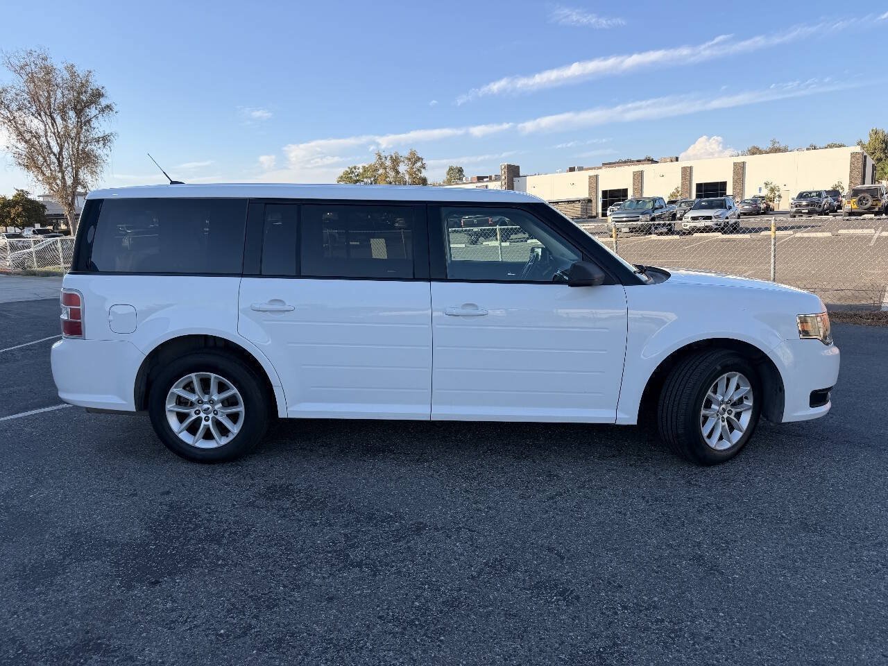 Used 2017 Ford Flex SE FWD image 6
