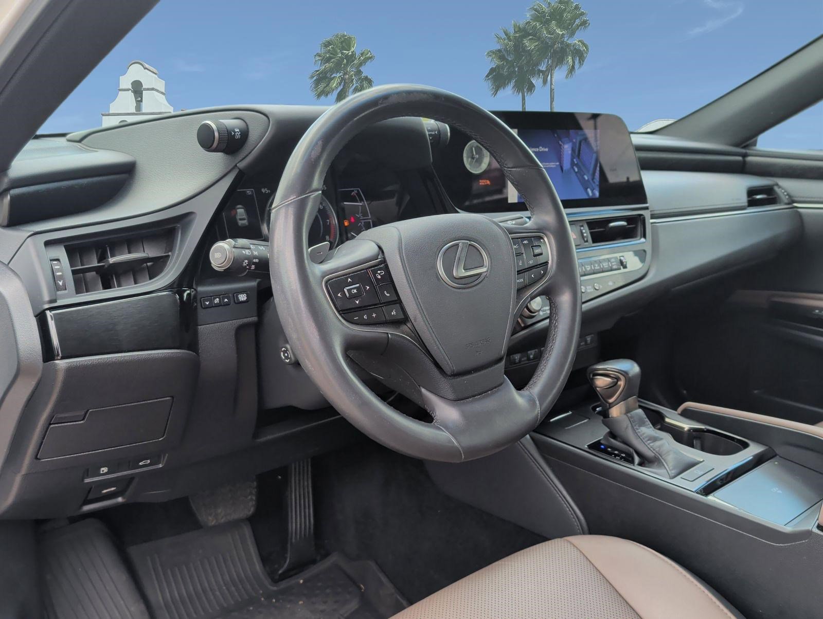 Used 2024 Lexus ES 350 w/ Premium Package FWD image 12