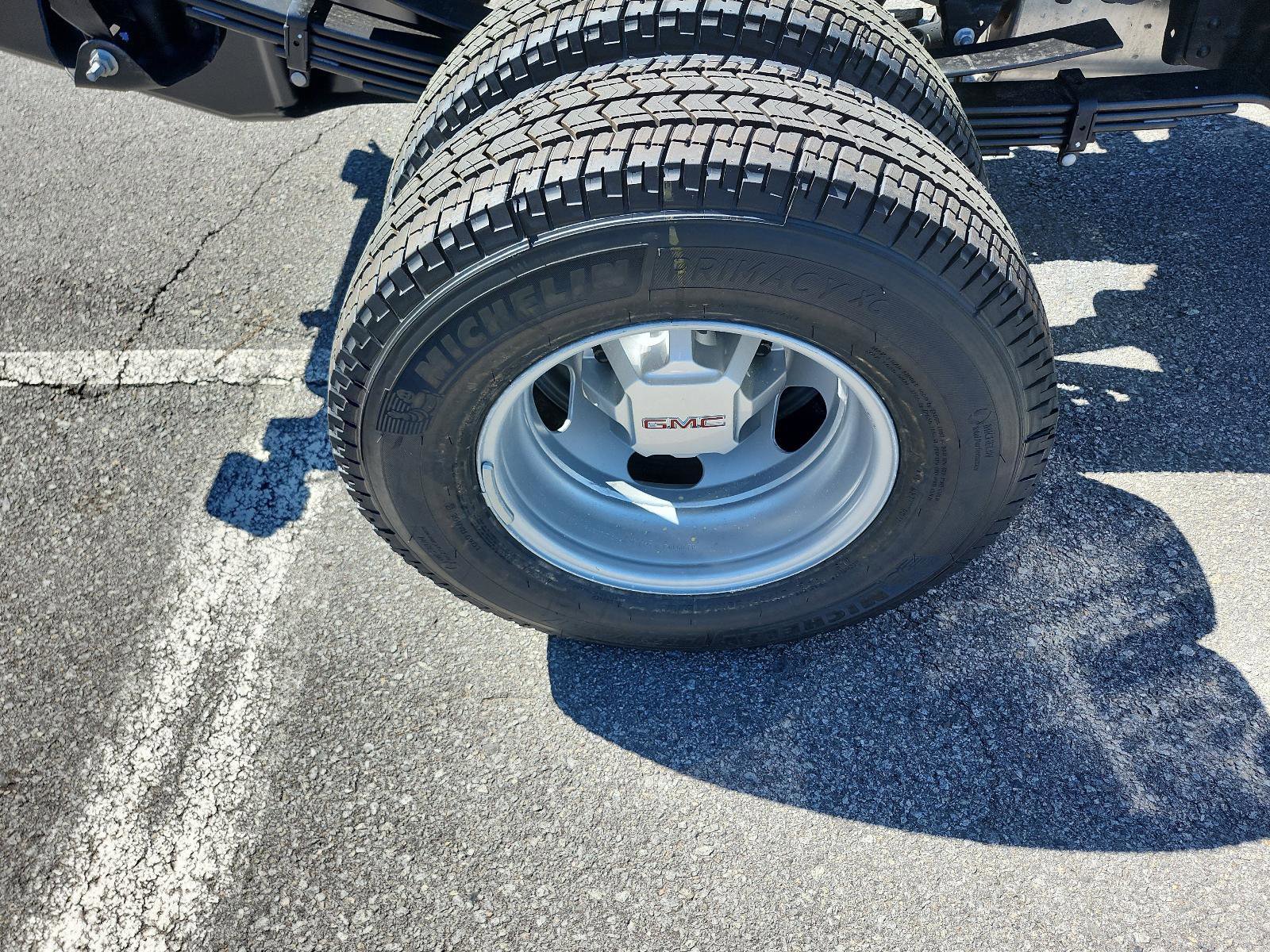 New 2026 GMC Sierra 3500 Pro w/ Convenience Package image 4