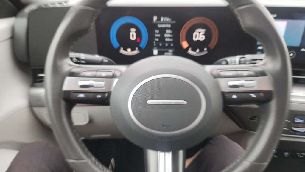 Used 2025 Hyundai Kona SEL AWD/4WD image 22