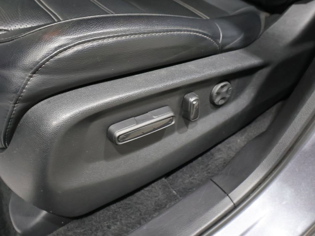 Used 2021 Honda CR-V EX-L image 12