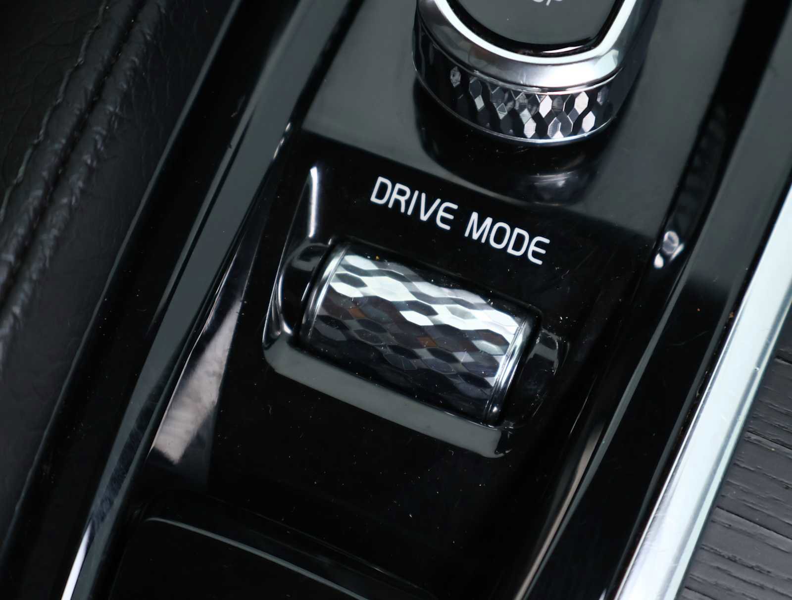 Used 2020 Volvo XC90 T6 Momentum image 20